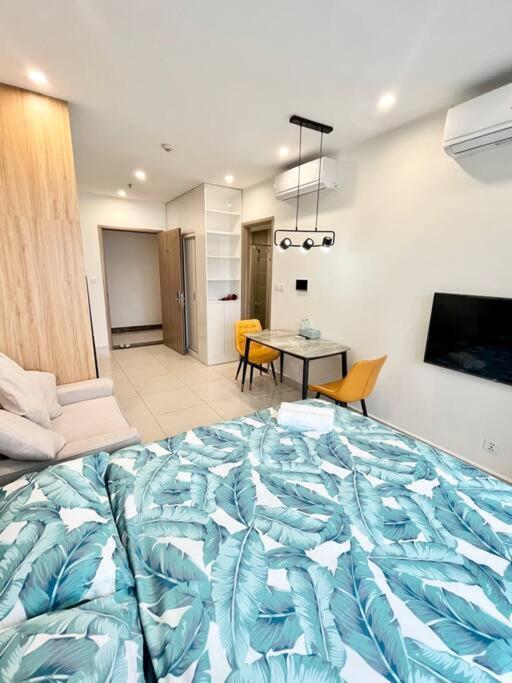 Vinhomes Smartcity- Ho Dich Vu - Zhomestay 13216