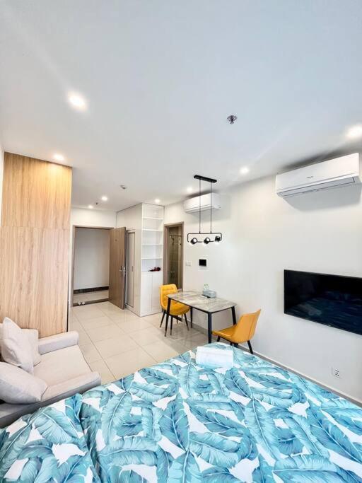 Căn hộ Vinhomes Smartcity- Ho Dich Vu - Zhomestay 13216 Hà Nội